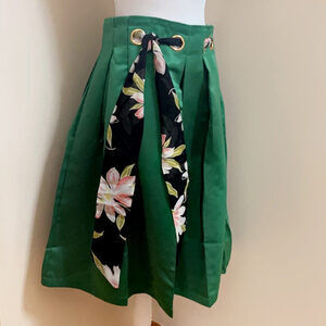 Women’s High Waisted Skirt Green A Line Pleated Ribbon Tie Belt Size Medium, XL